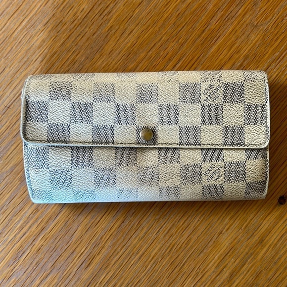 Authentic Louis Vuitton Damier Azur Sarah Wallet Worn Needs Some Love Project - Picture 1 of 14